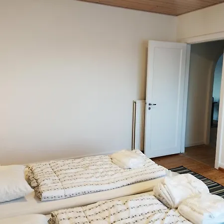 Daire Strandby Kirkevej 270 1 Th *